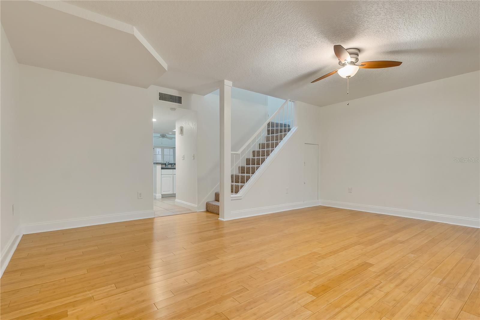 Image 4 of 22 For 1122 Washington Avenue 7