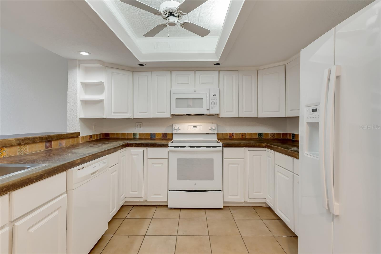 Image 7 of 22 For 1122 Washington Avenue 7