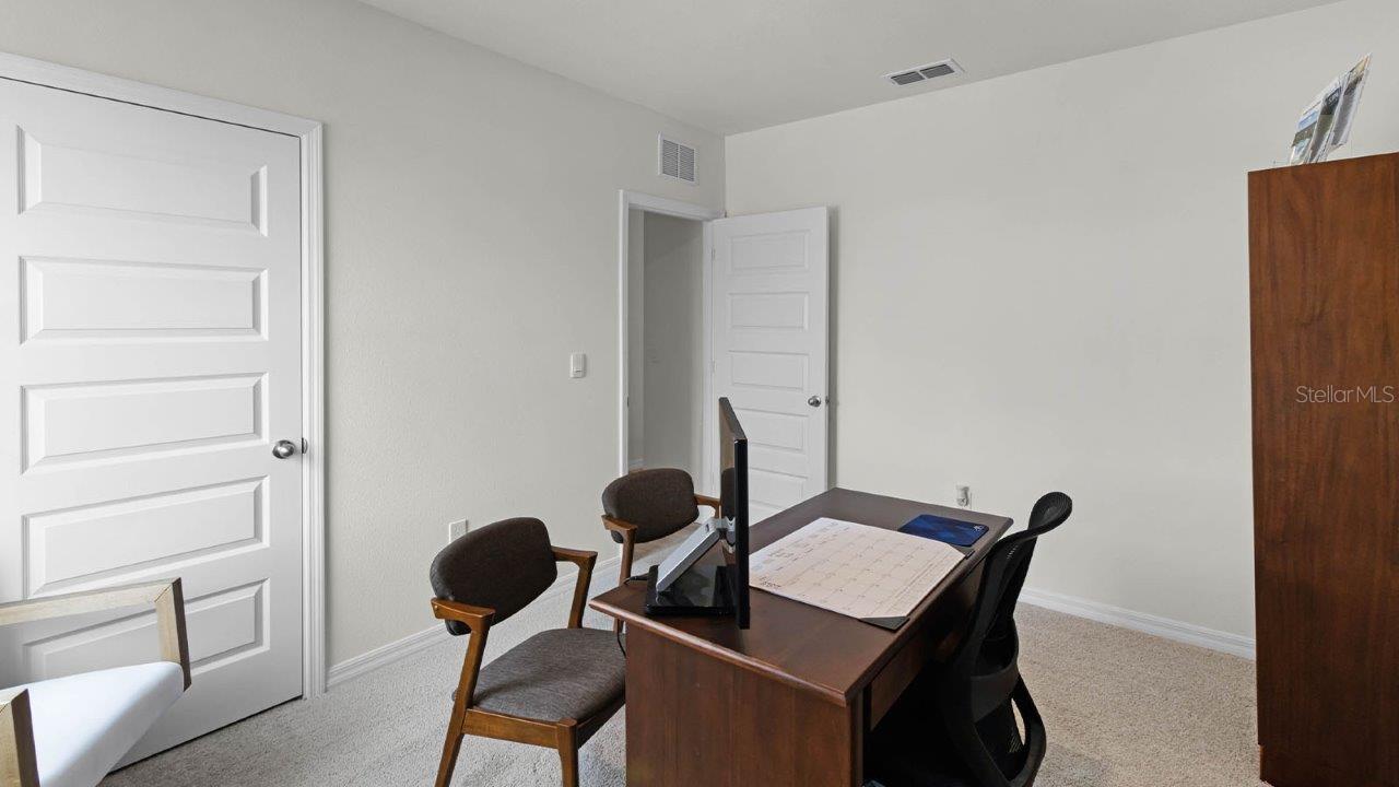 Image 22 of 33 For 1082 Clay Boulevard