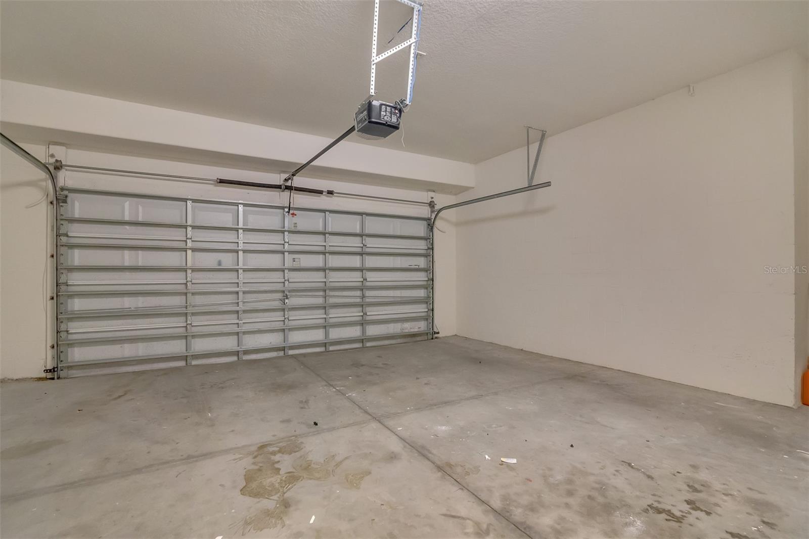 Image 15 of 27 For 3530 Rodrick Circle