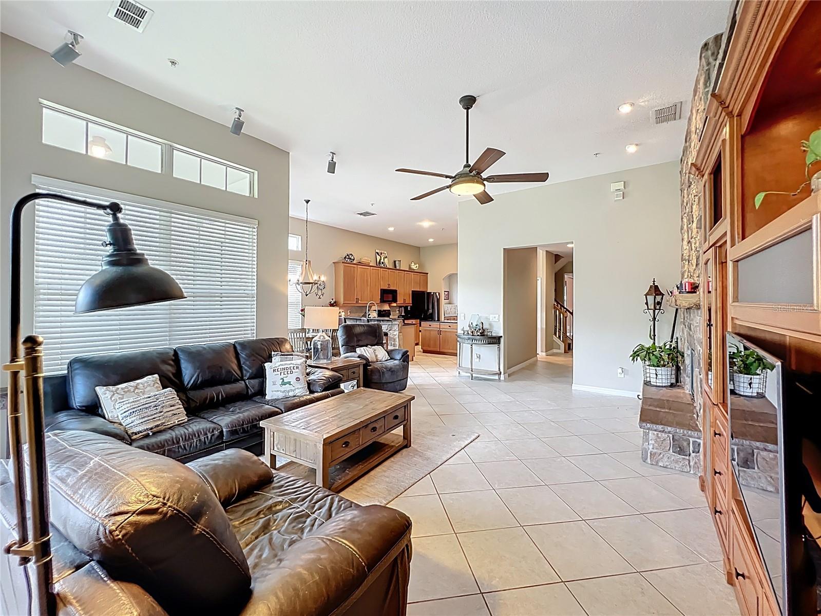 Image 19 of 54 For 9942 Sweetleaf Street
