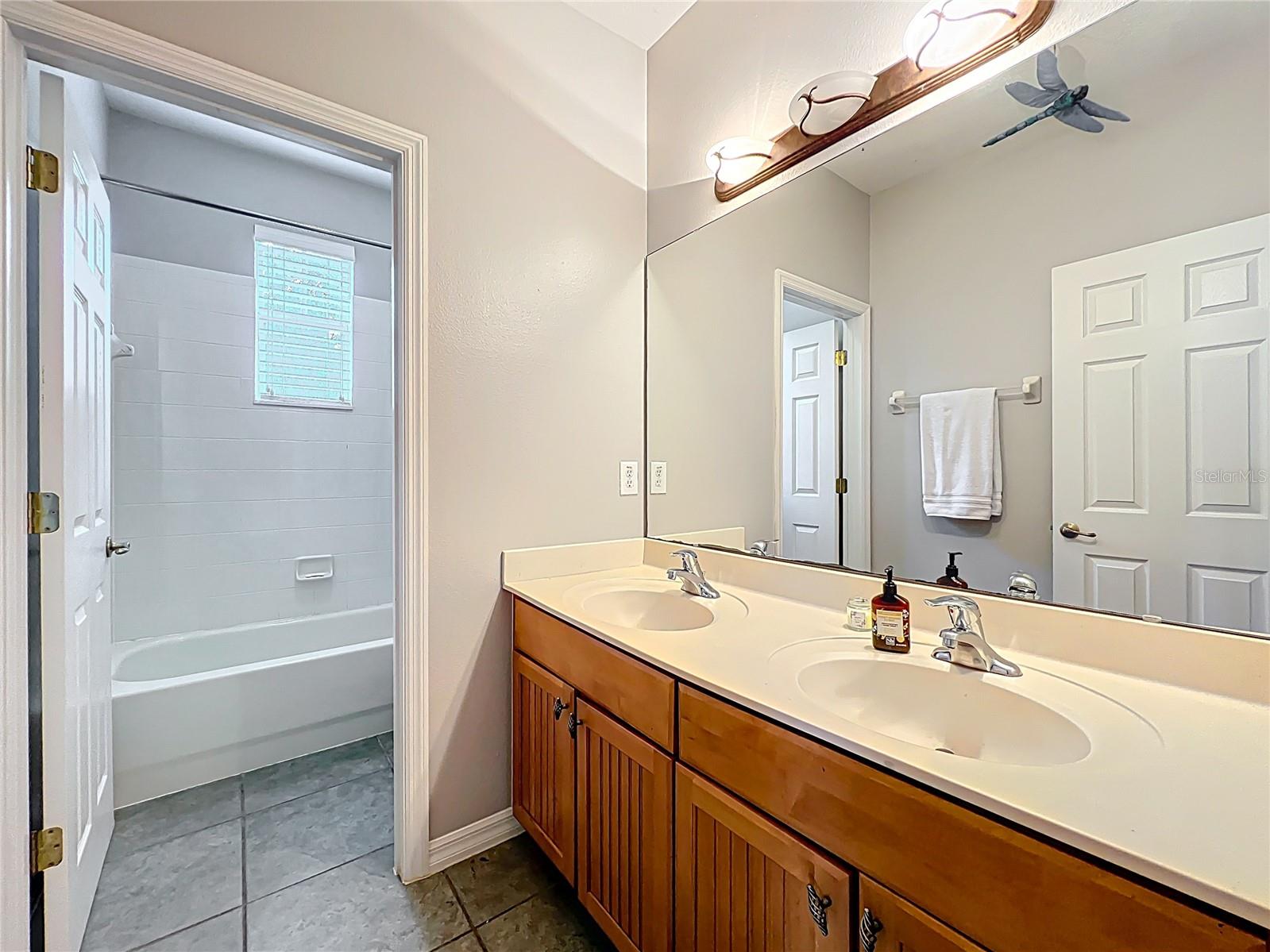 Image 36 of 54 For 9942 Sweetleaf Street