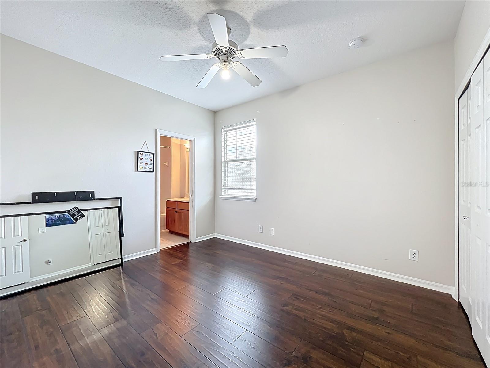 Image 40 of 54 For 9942 Sweetleaf Street