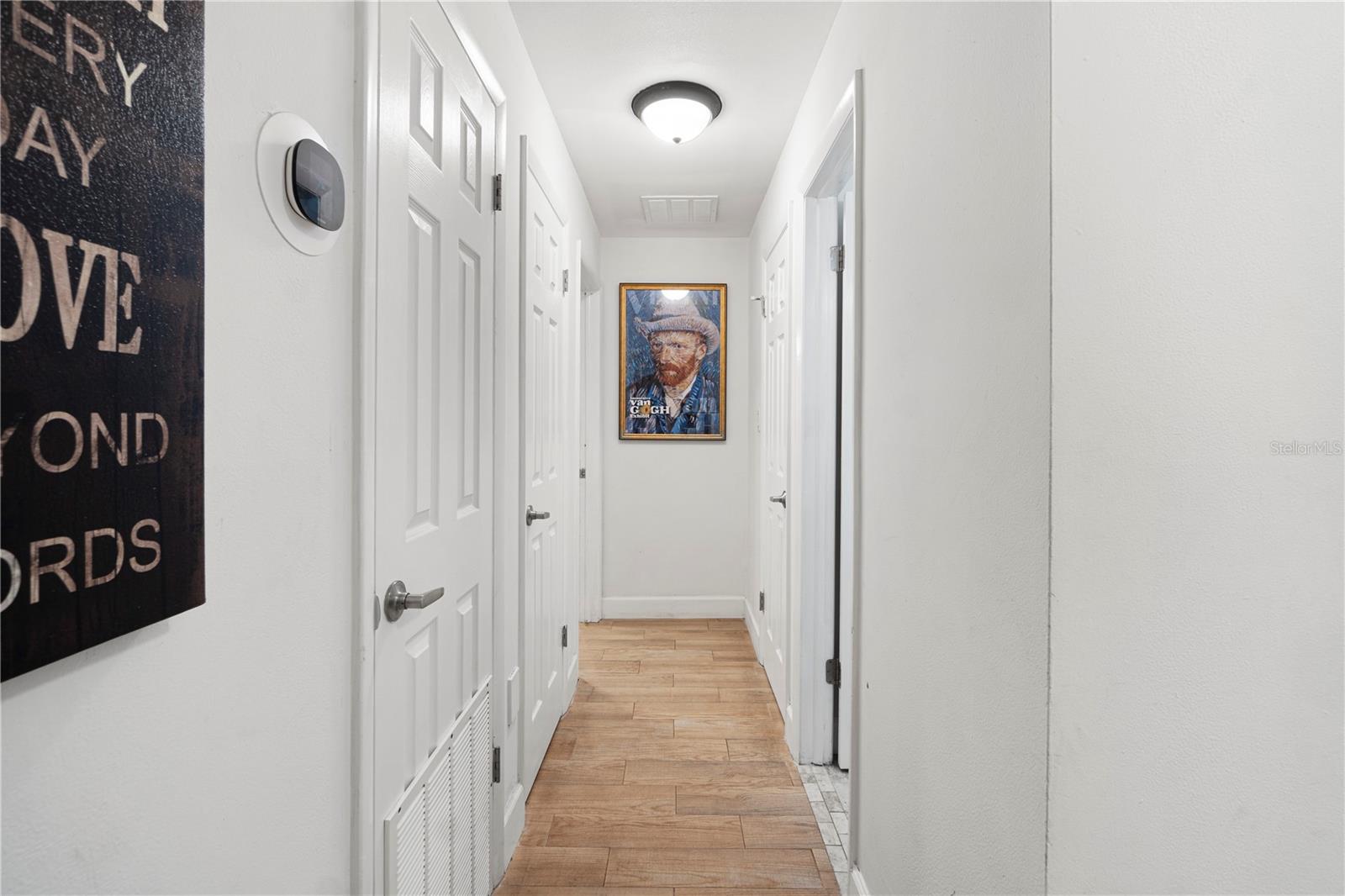 Image 8 of 34 For 3054 Bluebrook Drive