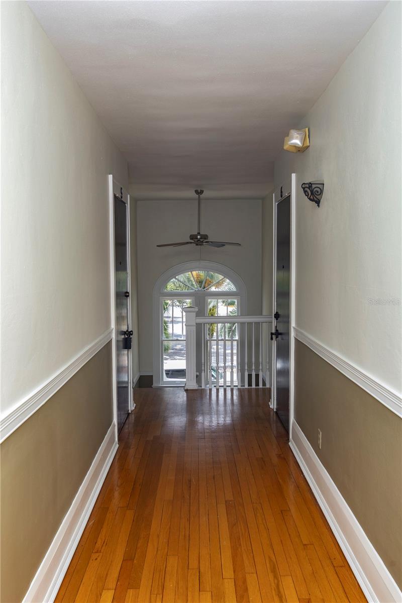 Image 4 of 13 For 613 Ridgewood Street 5
