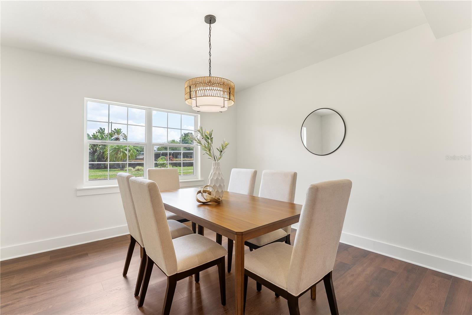 Image 11 of 31 For 1401 Canberra Avenue