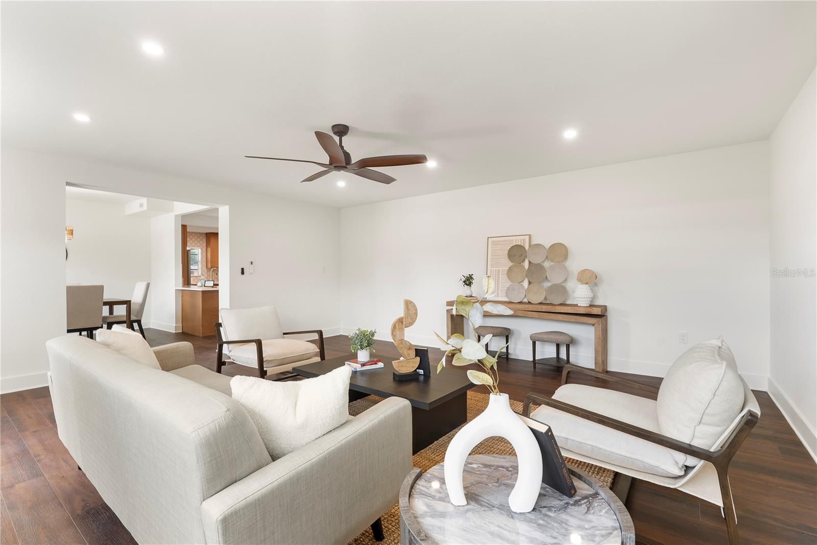 Image 13 of 31 For 1401 Canberra Avenue