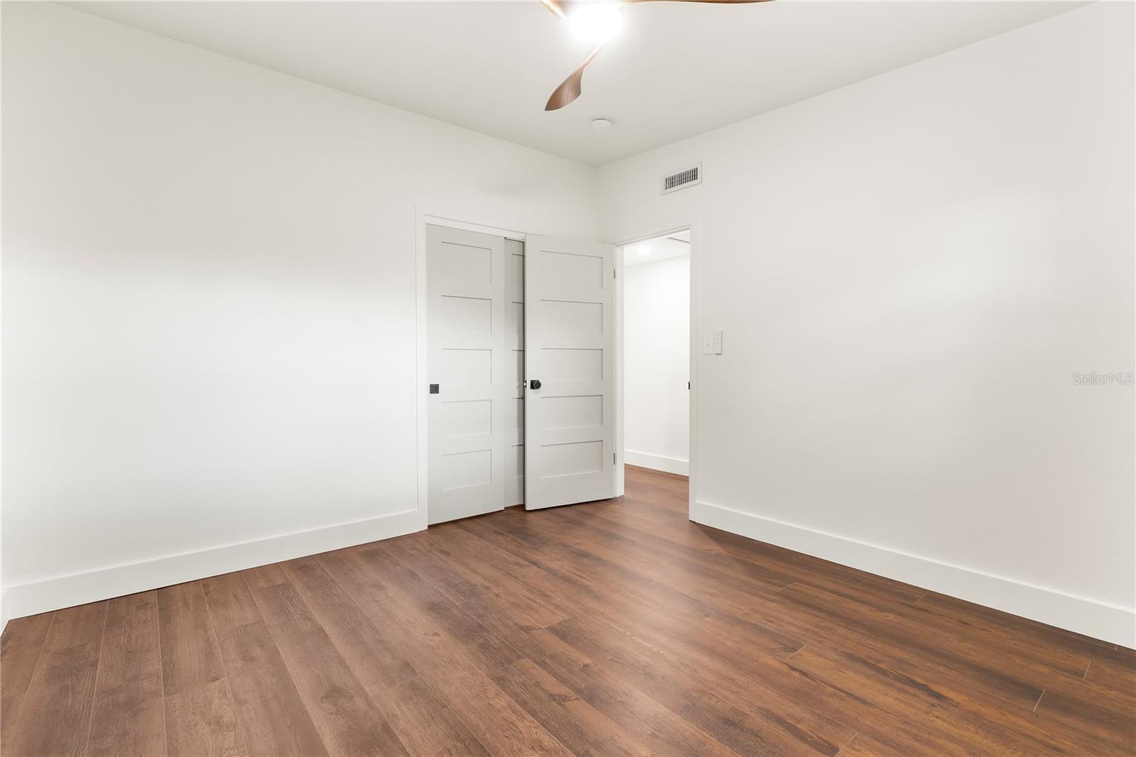 Image 18 of 31 For 1401 Canberra Avenue