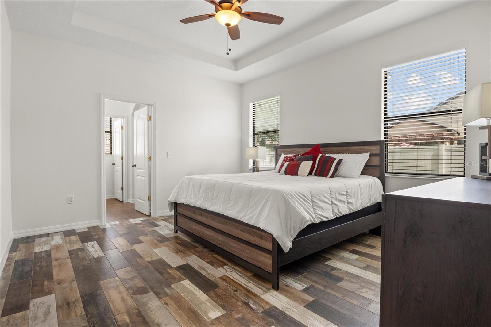 Image 20 of 44 For 10111 Tierra Bella Drive