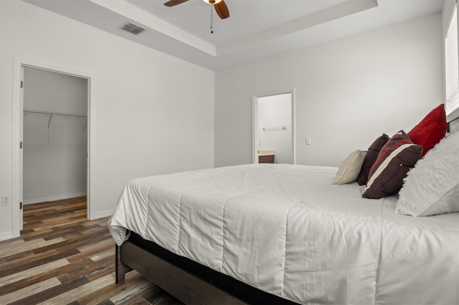 Image 22 of 44 For 10111 Tierra Bella Drive