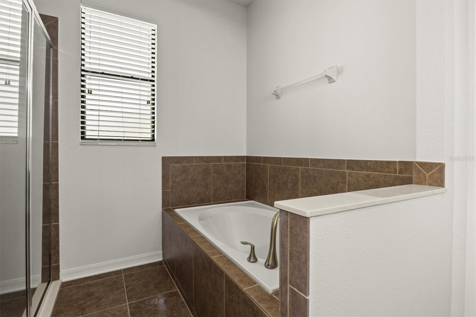 Image 25 of 44 For 10111 Tierra Bella Drive