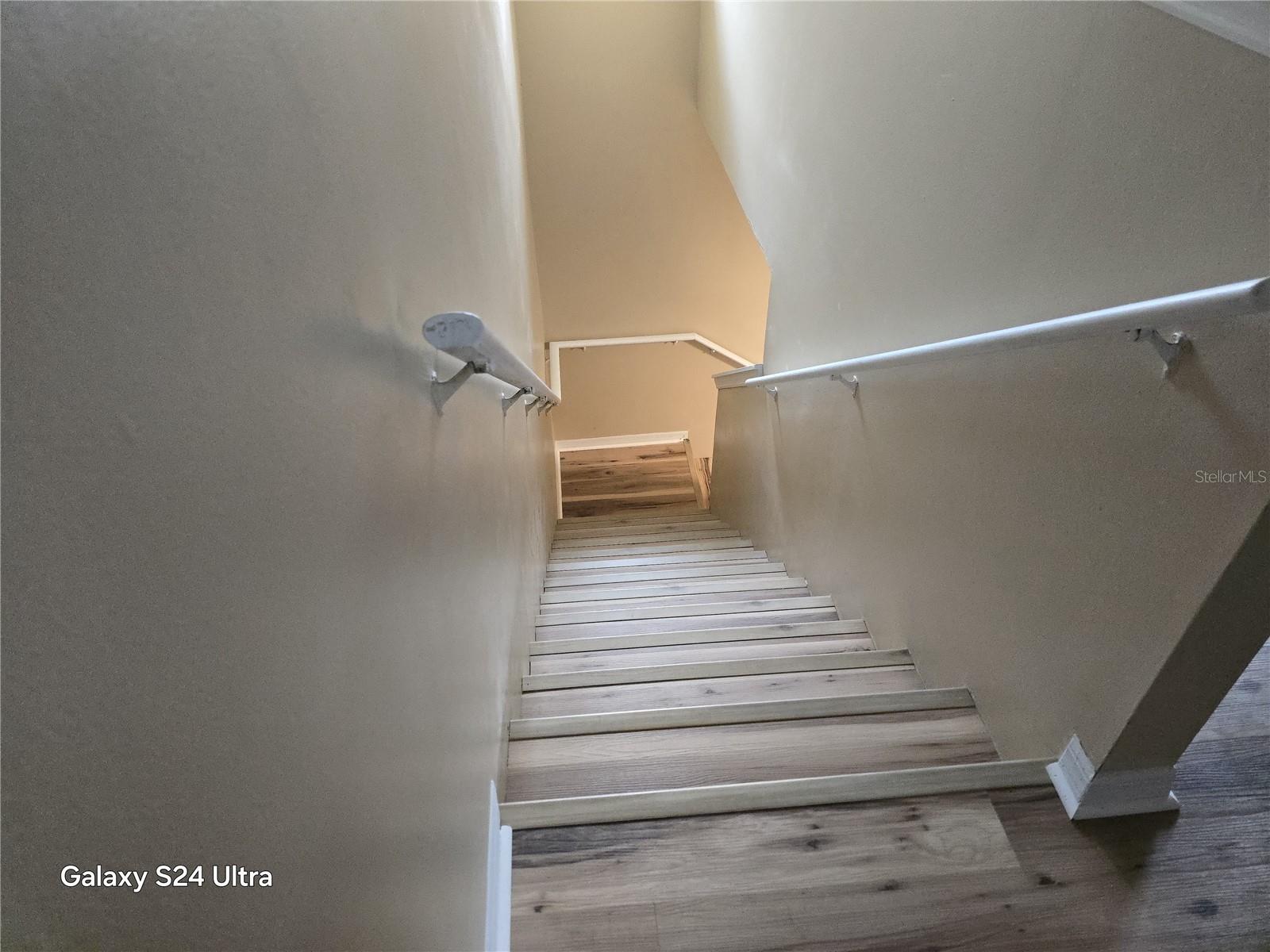 Image 6 of 7 For 6271 Whispering Way 121