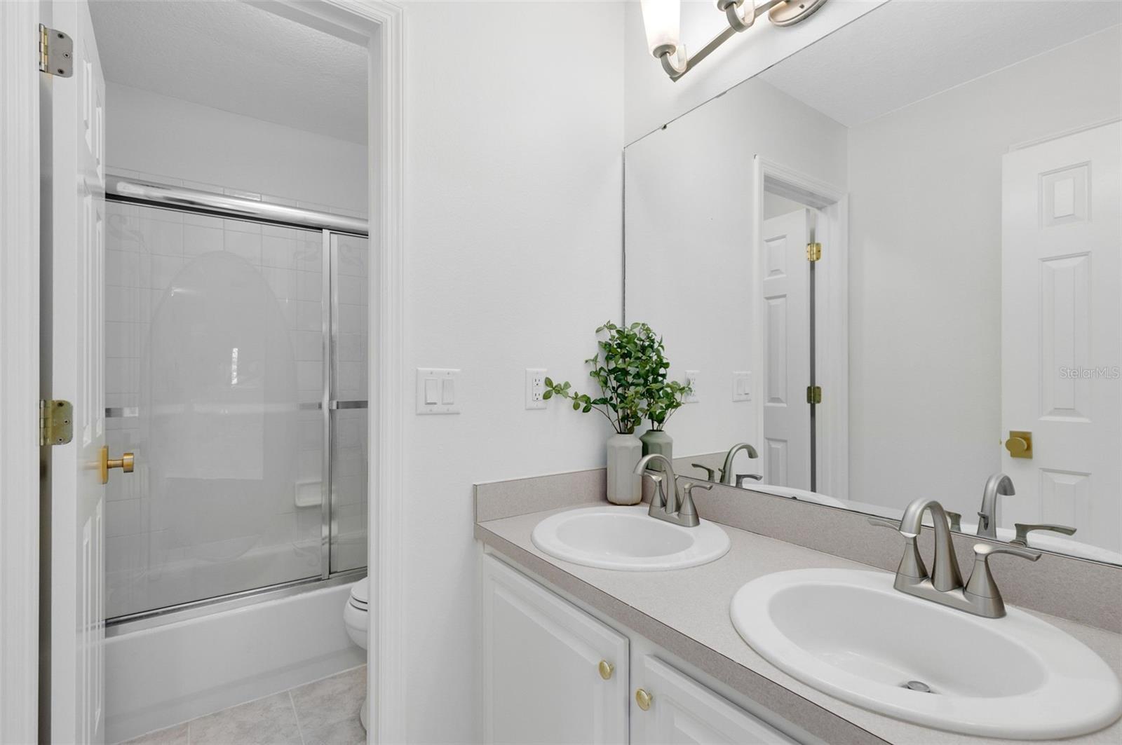 Image 20 of 36 For 2607 Stanmore Court