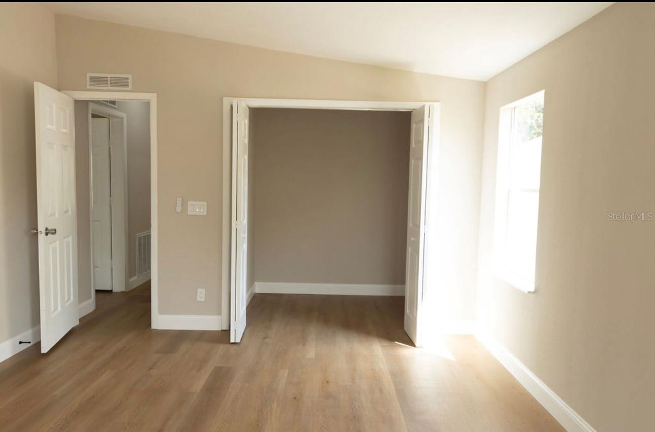 Image 8 of 20 For 1220 Zapata Place