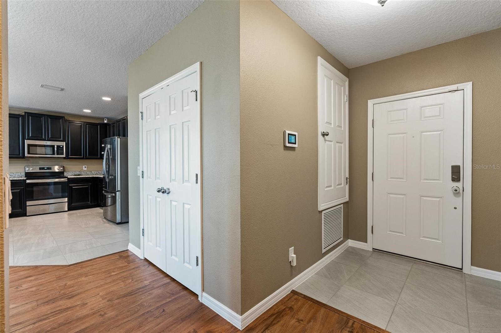 Image 22 of 37 For 5515 Windsong Oak Dr