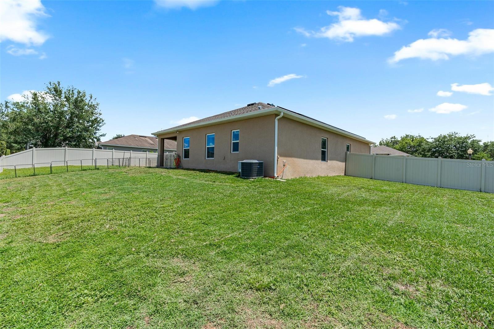 Image 24 of 37 For 5515 Windsong Oak Dr