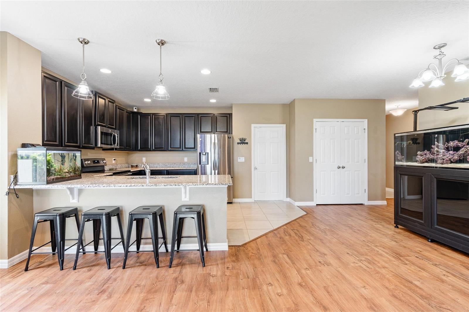 Image 5 of 37 For 5515 Windsong Oak Dr