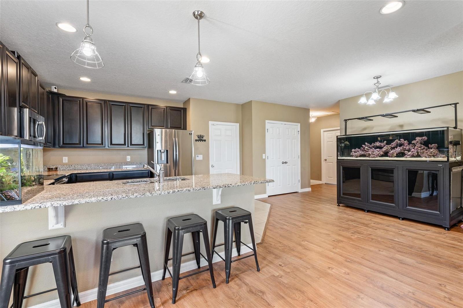 Image 6 of 37 For 5515 Windsong Oak Dr