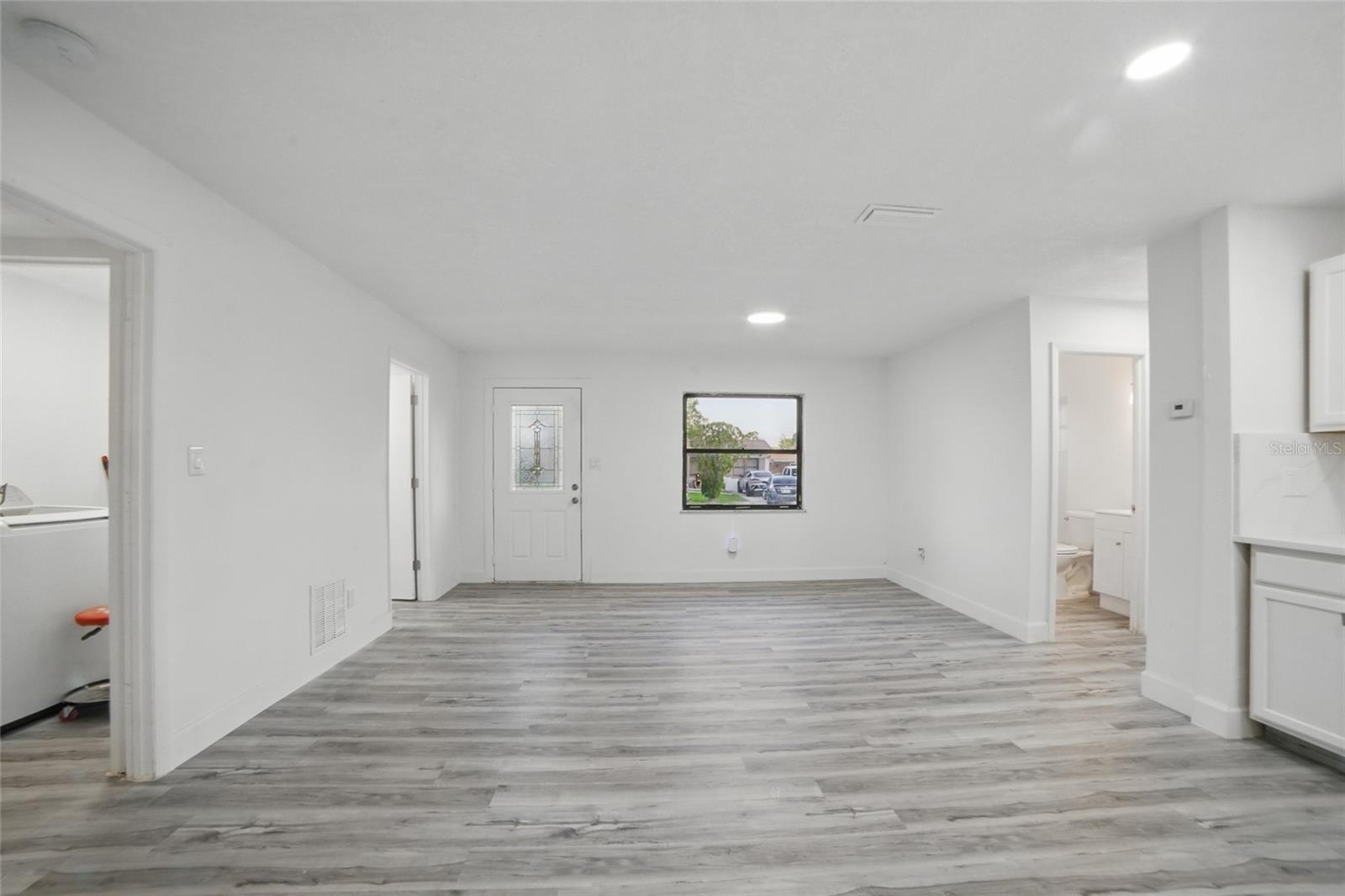 Image 15 of 26 For 3927 Citadel Drive