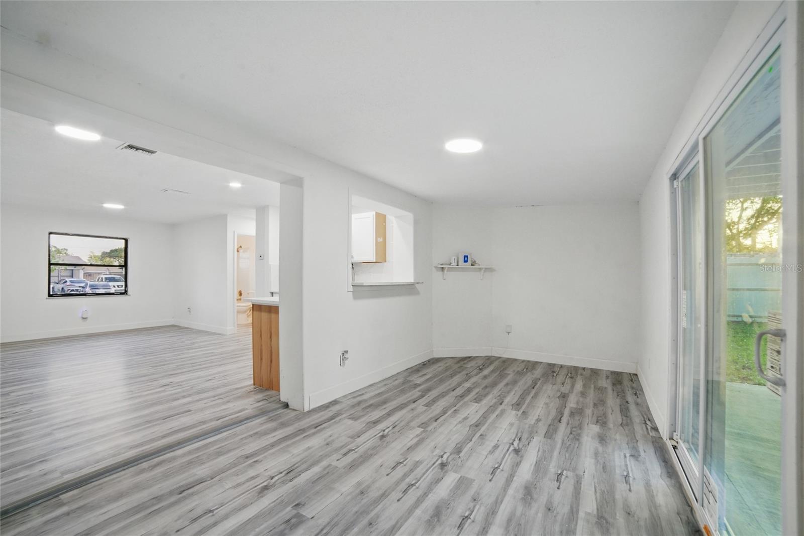 Image 16 of 26 For 3927 Citadel Drive