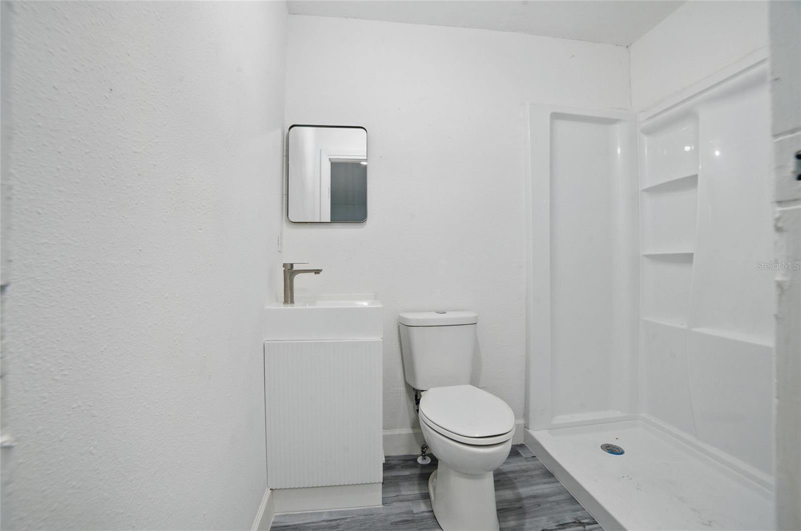 Image 23 of 26 For 3927 Citadel Drive