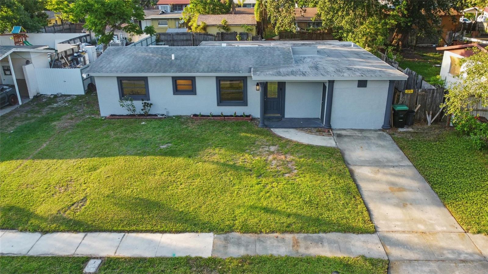 Image 4 of 26 For 3927 Citadel Drive