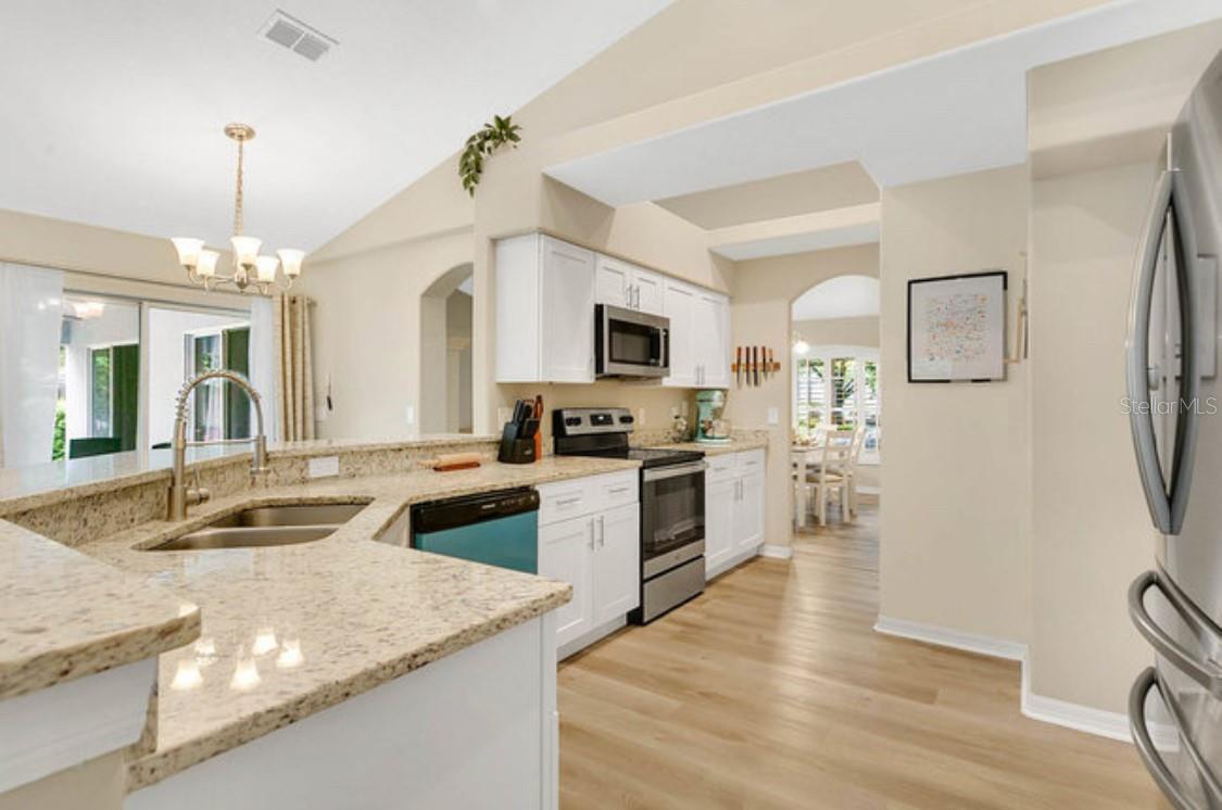Image 5 of 32 For 1800 Silver Valley Court