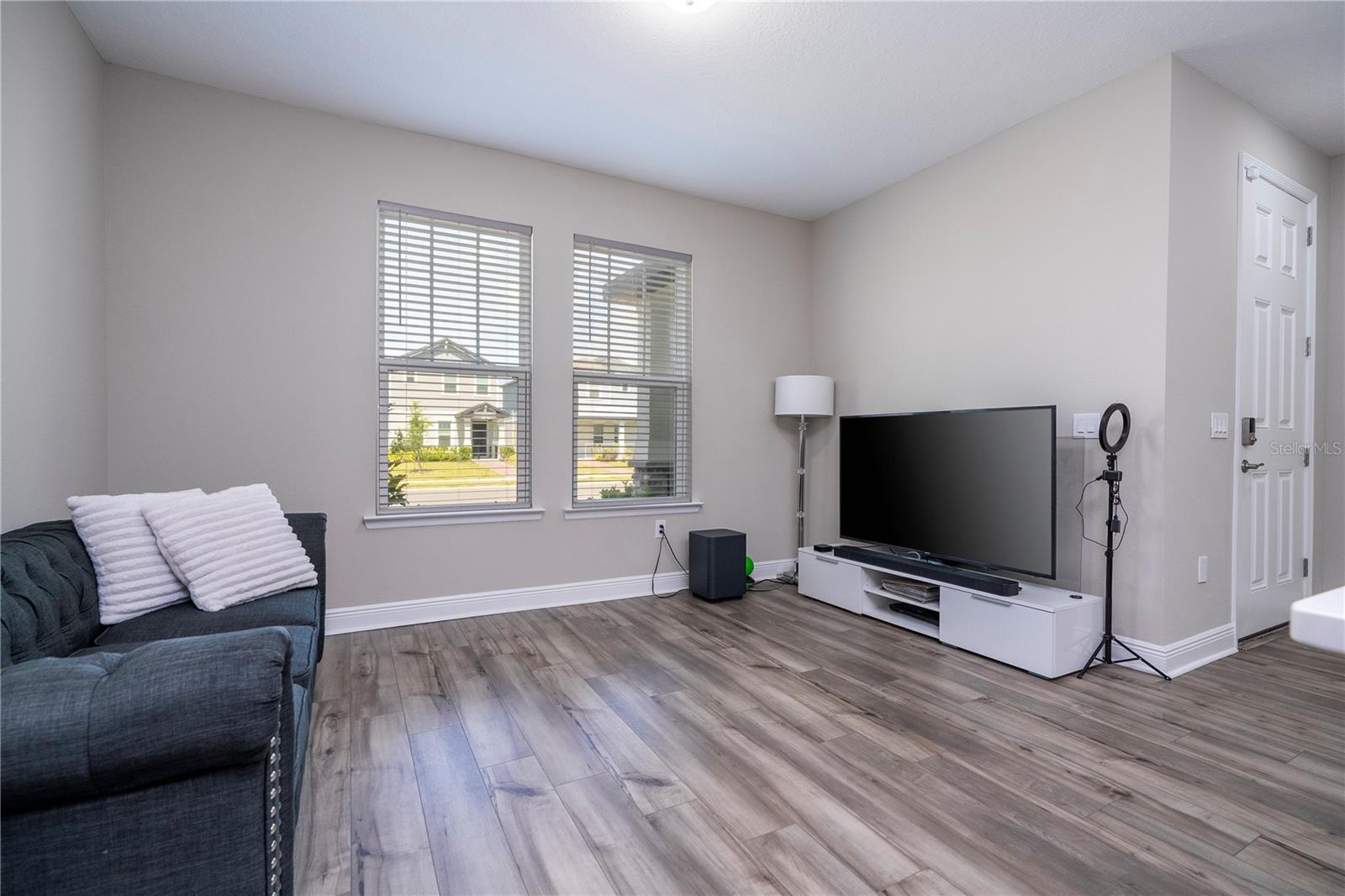 Image 11 of 73 For 12133 Bracco Street