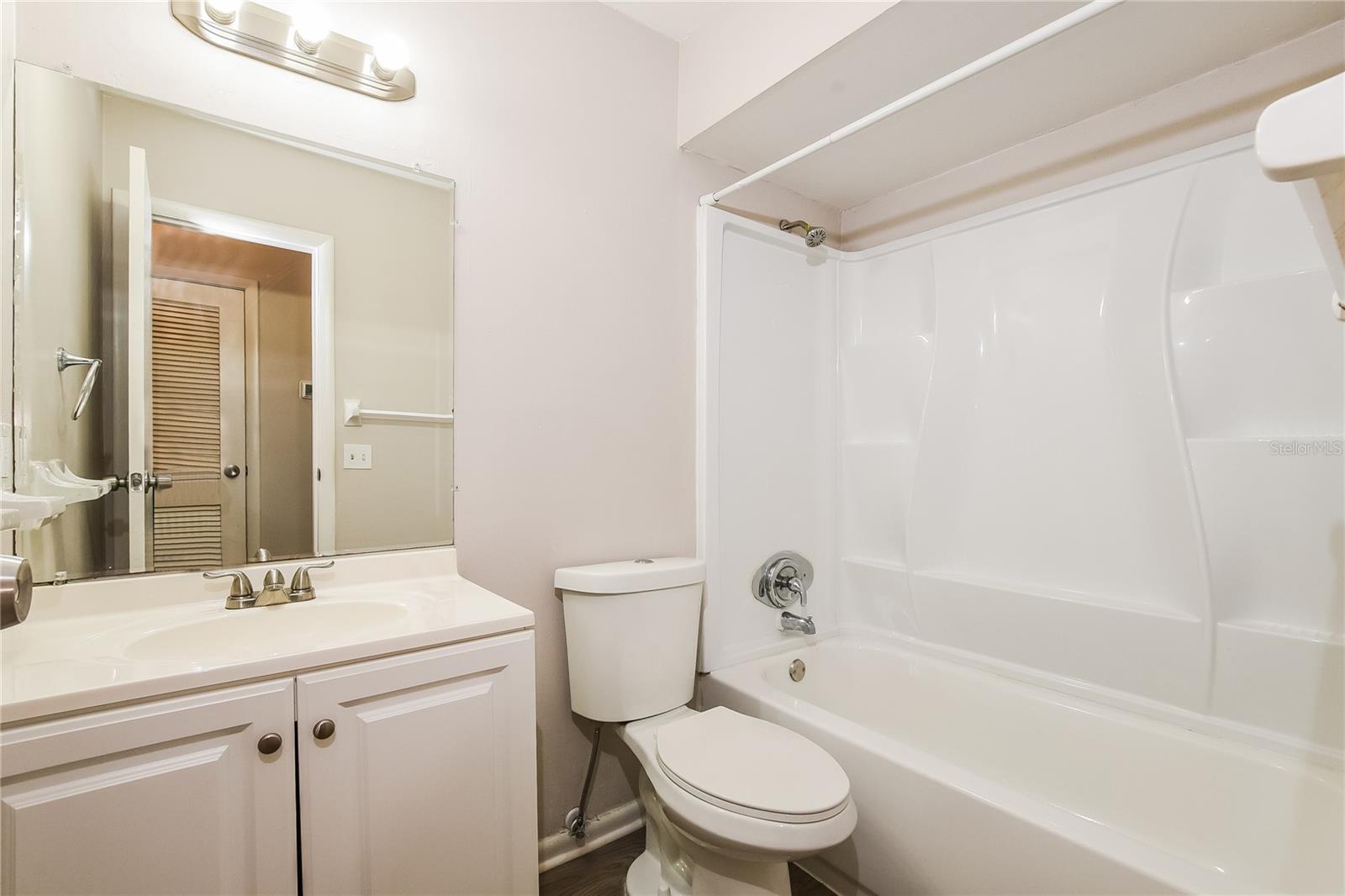 Image 12 of 16 For 705 Woodlawn Drive