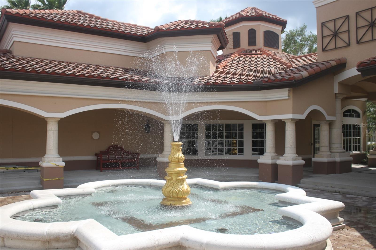 Image 21 of 30 For 13838 Fairway Island Drive 1421