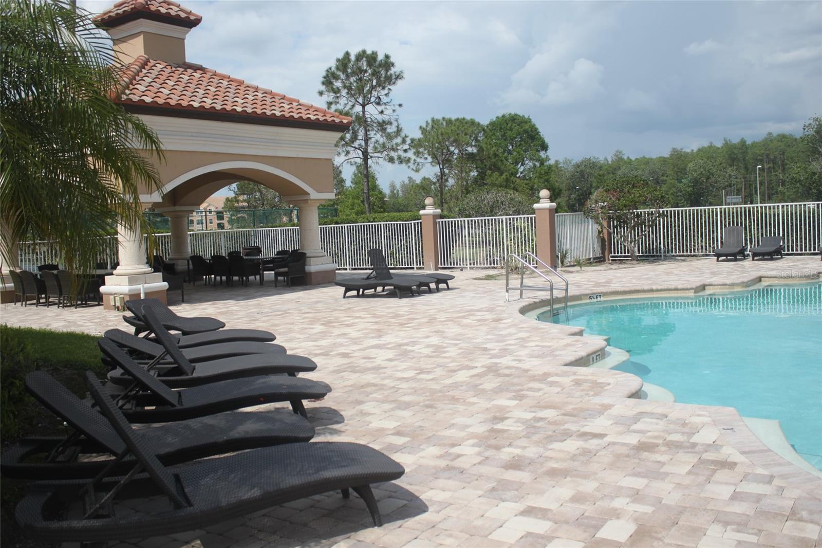 Image 23 of 30 For 13838 Fairway Island Drive 1421