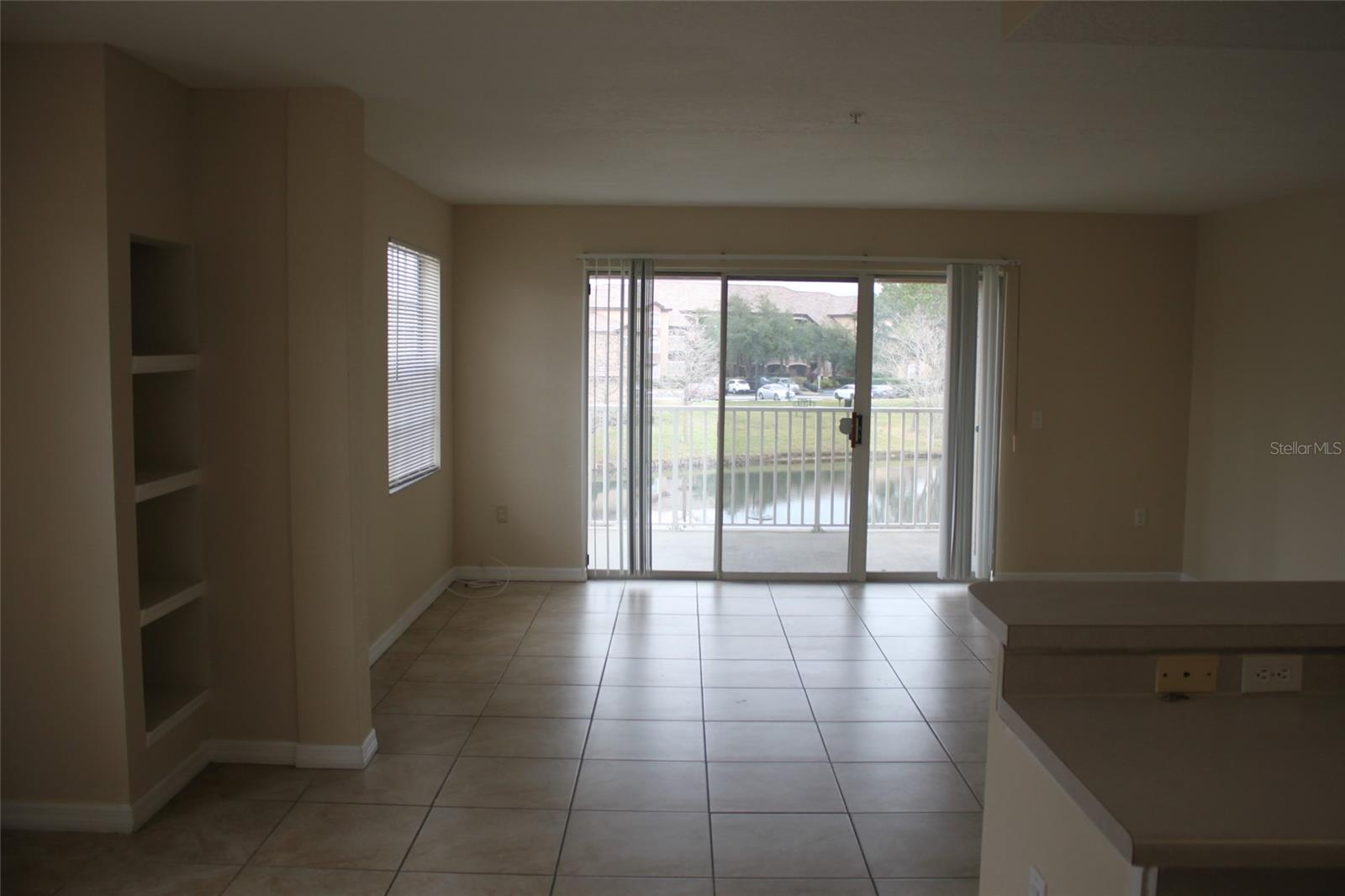 Image 4 of 30 For 13838 Fairway Island Drive 1421
