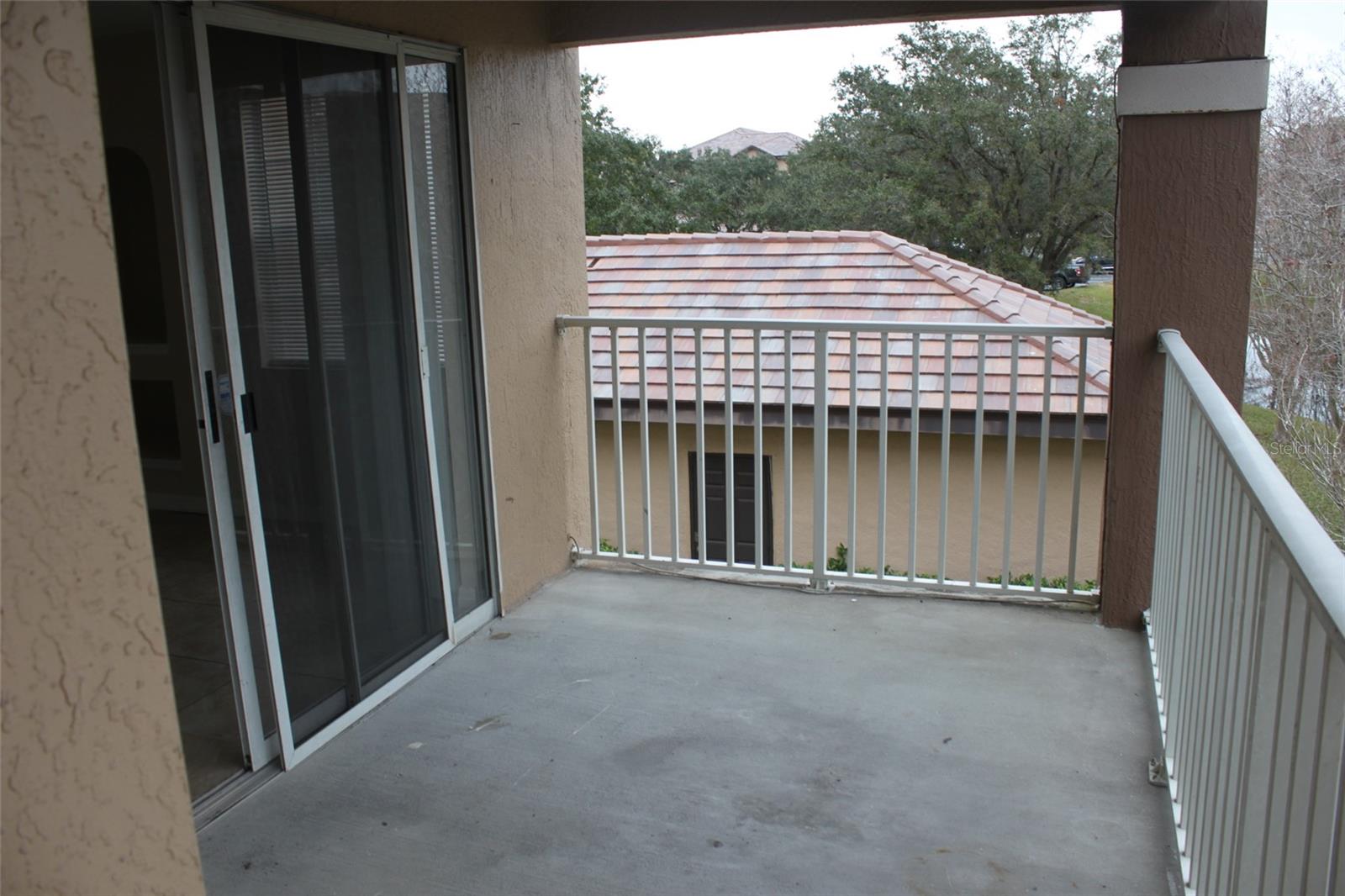 Image 6 of 30 For 13838 Fairway Island Drive 1421