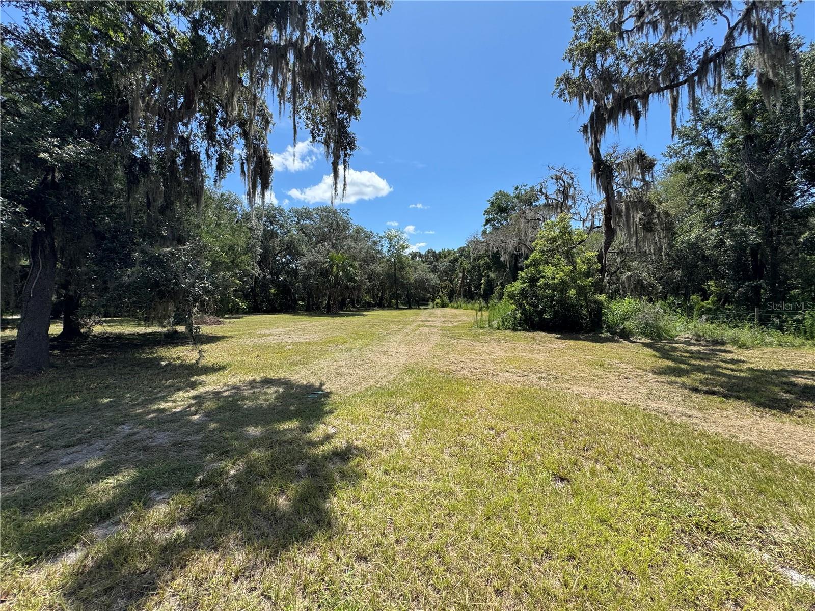 Image 12 of 24 For 850 Menton Road