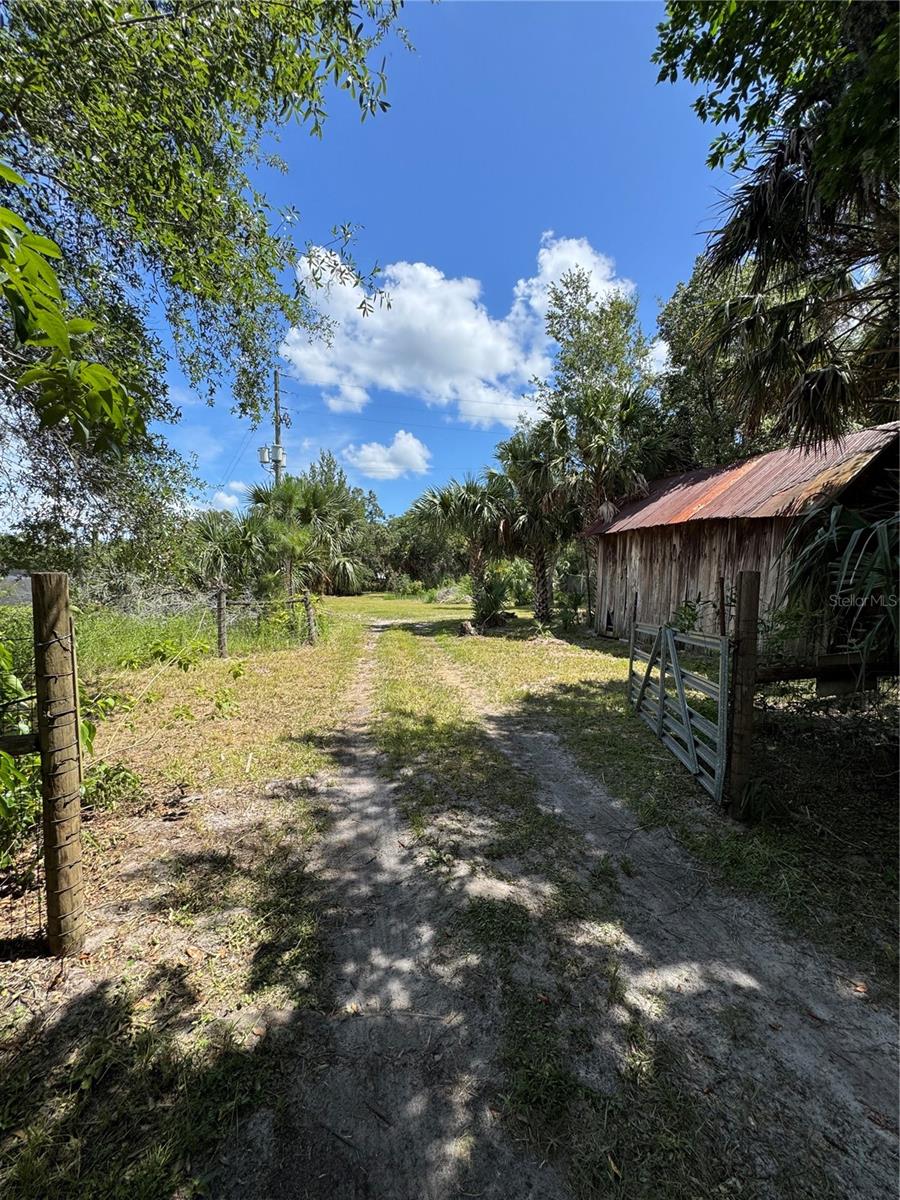 Image 23 of 24 For 850 Menton Road