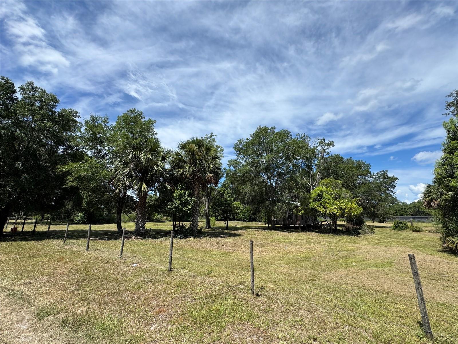 Image 9 of 24 For 850 Menton Road