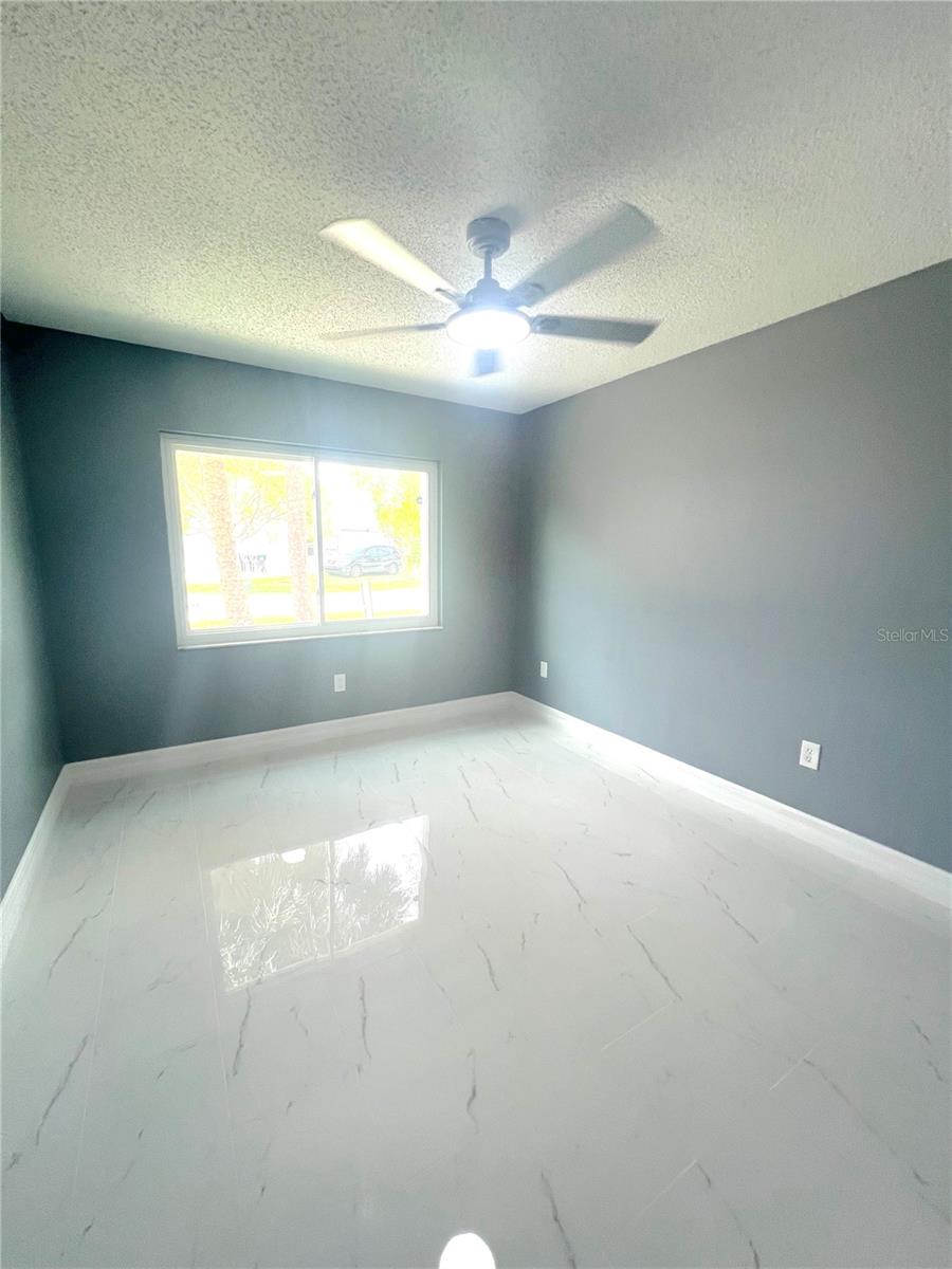 Image 22 of 41 For 11373 Darlington Drive