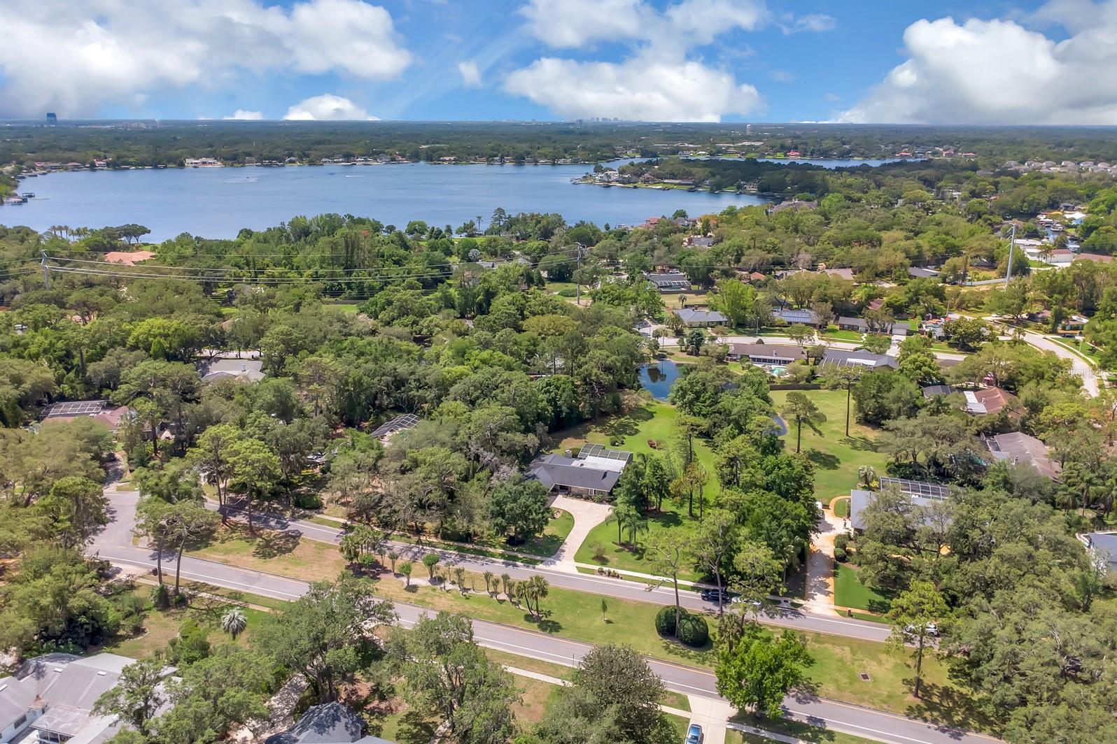 Image 5 of 64 For 303 Sweetwater Boulevard