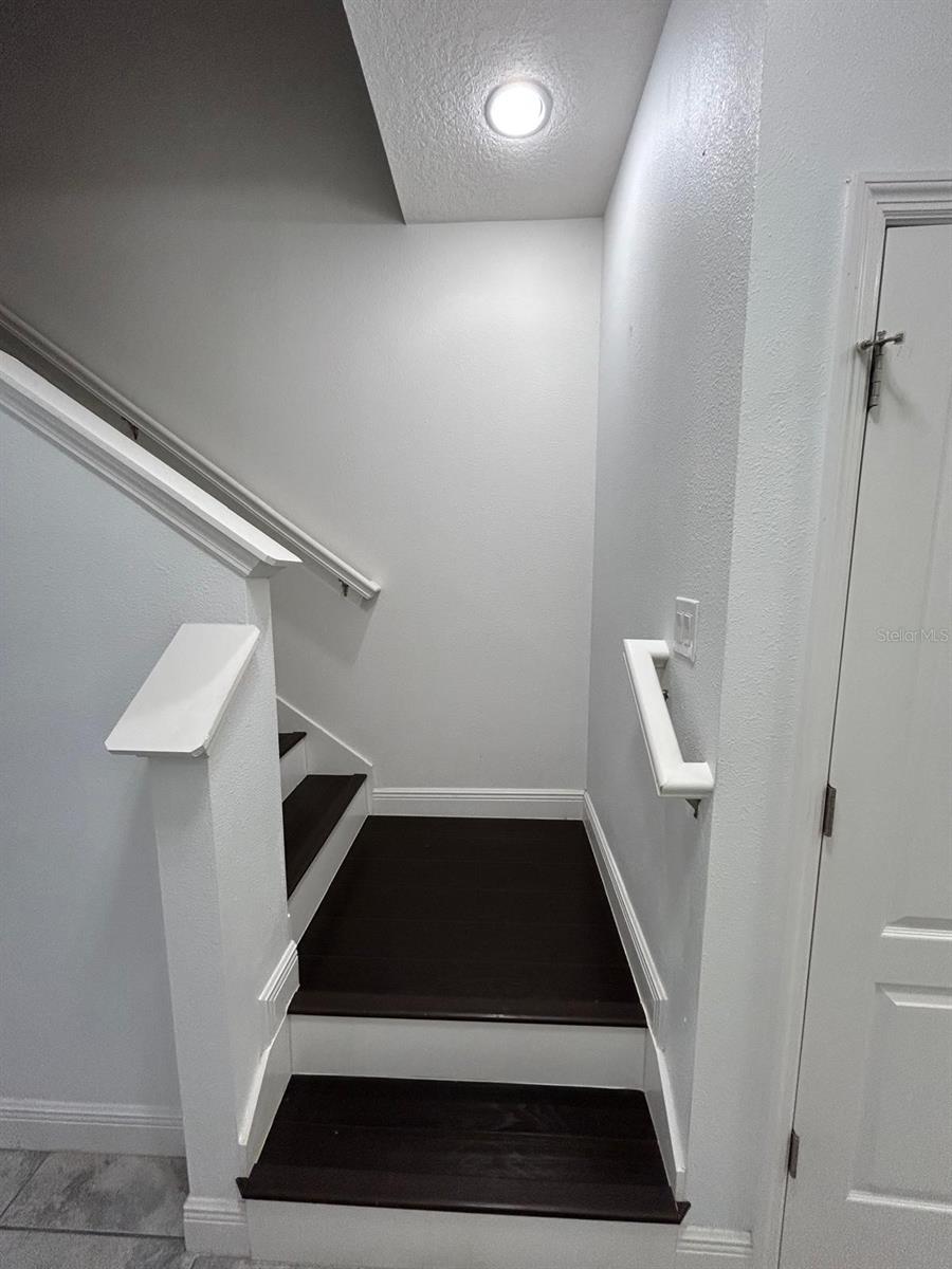 Image 4 of 17 For 11464 Center Lake Drive