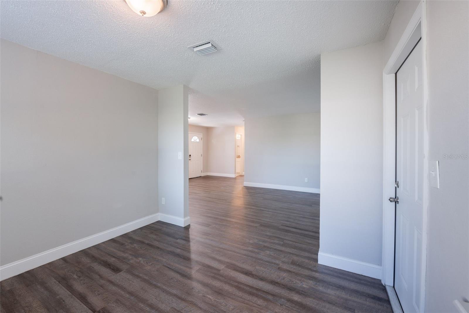Image 10 of 33 For 4226 Kelly Miller Court