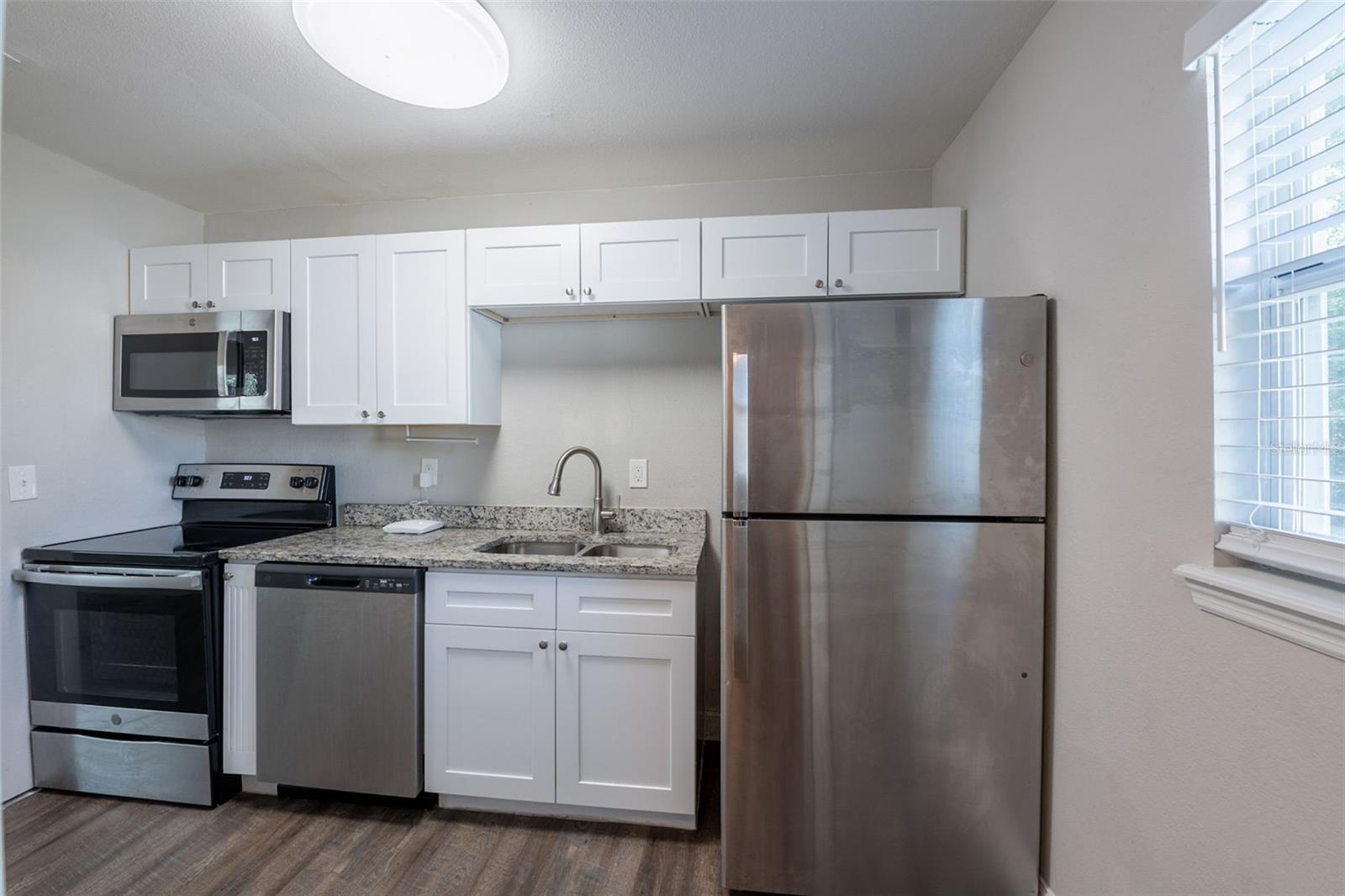 Image 14 of 33 For 4226 Kelly Miller Court