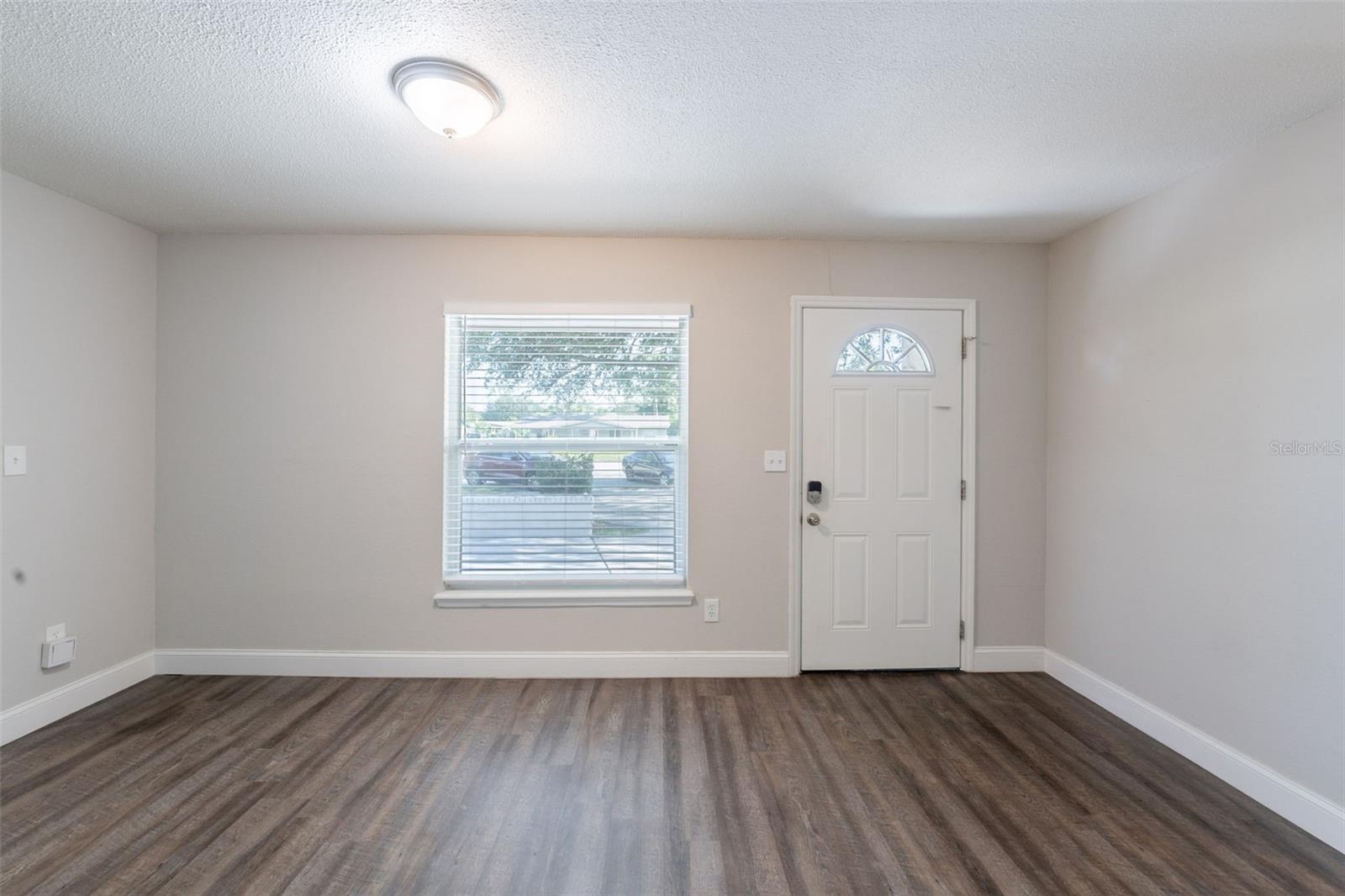 Image 7 of 33 For 4226 Kelly Miller Court