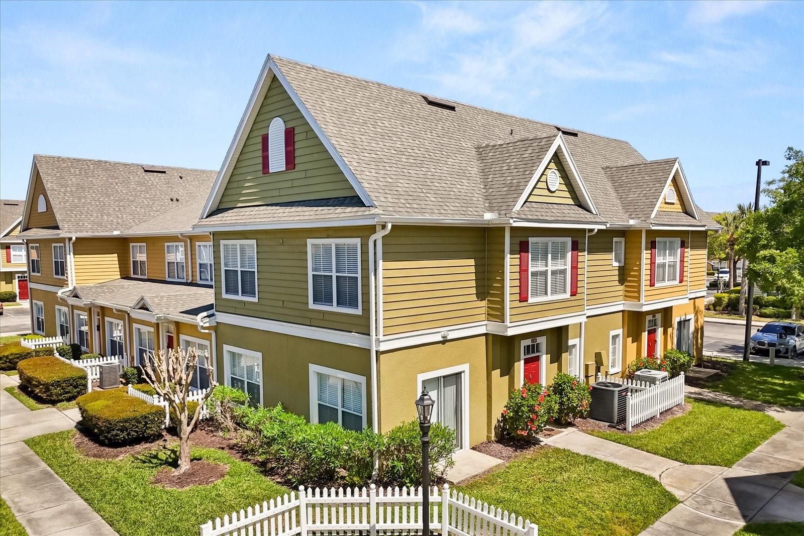 Image 4 of 41 For 2624 Lodi Circle 101