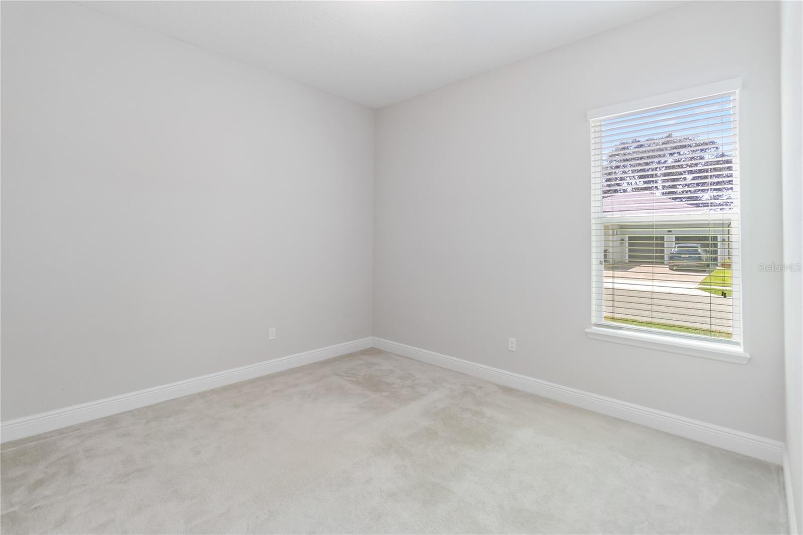 Image 17 of 45 For 16753 Gullfloss Terrace