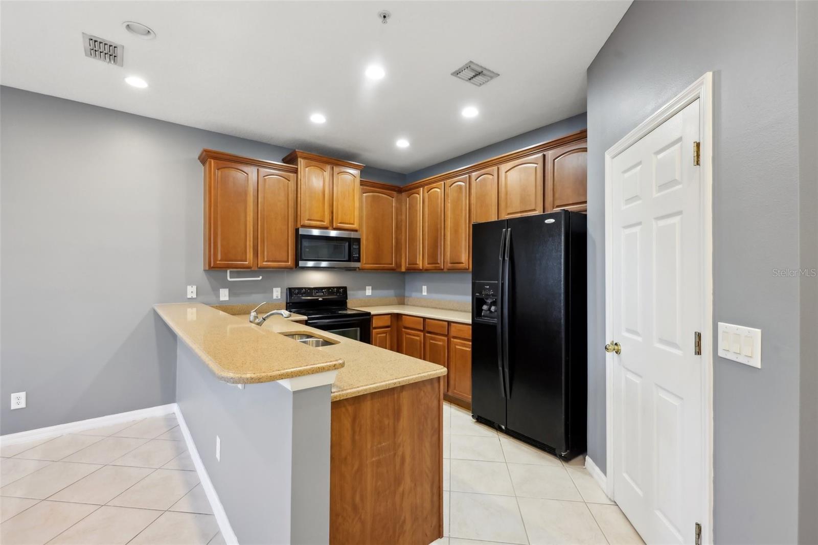 Image 12 of 48 For 585 Cruz Bay Circle