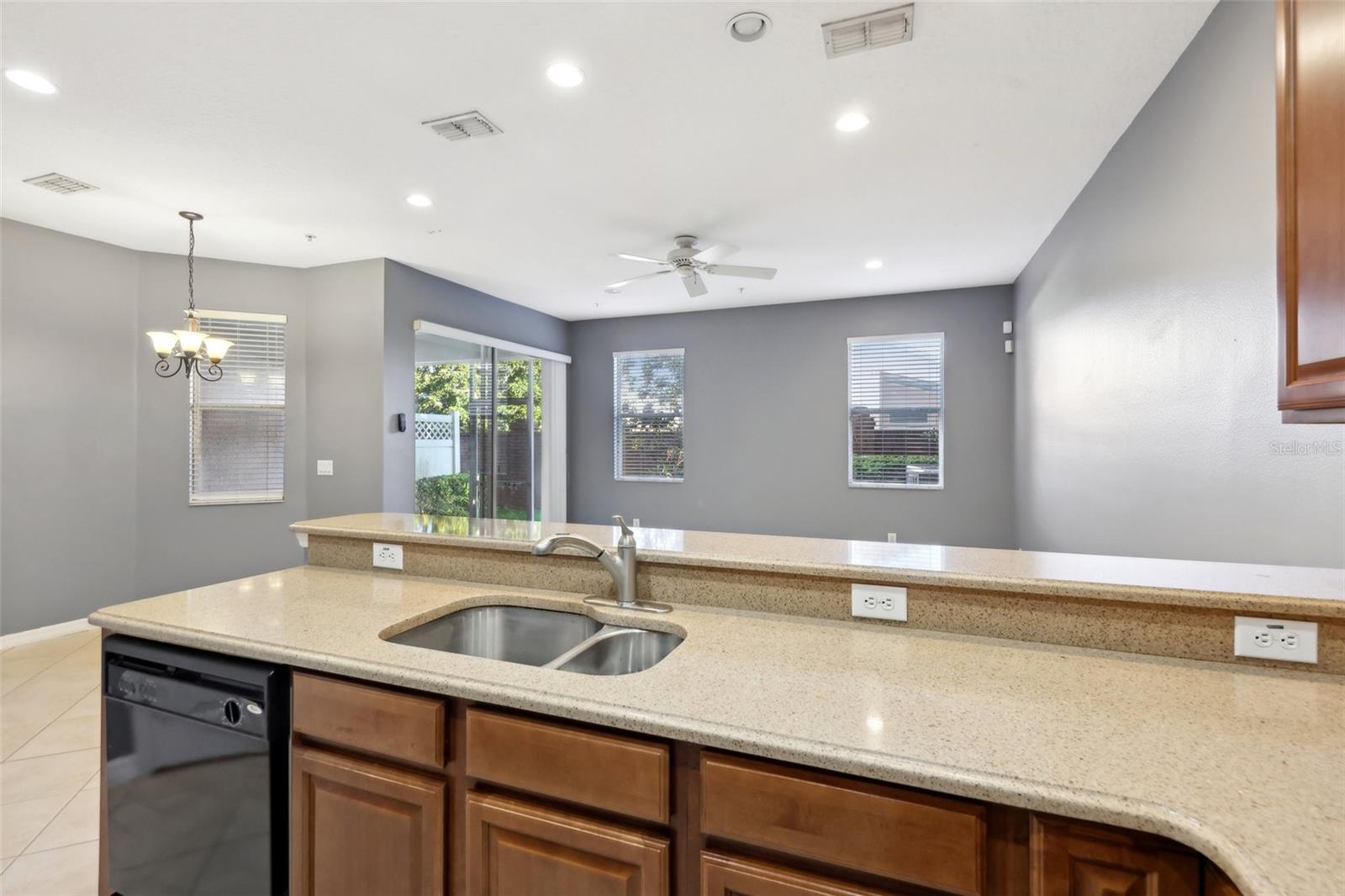 Image 14 of 48 For 585 Cruz Bay Circle