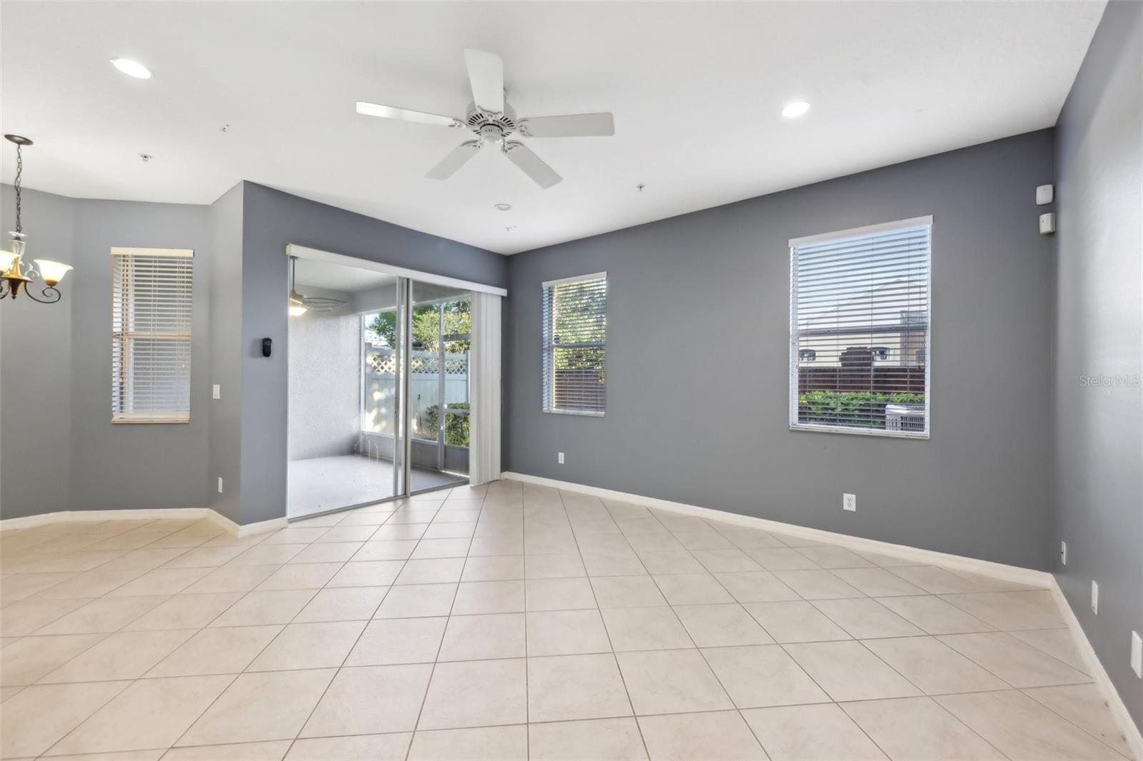 Image 25 of 48 For 585 Cruz Bay Circle