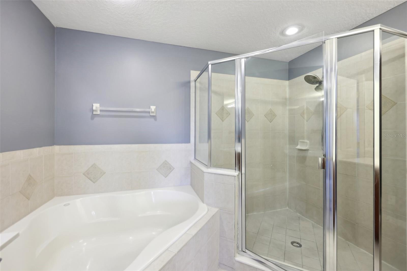 Image 31 of 48 For 585 Cruz Bay Circle