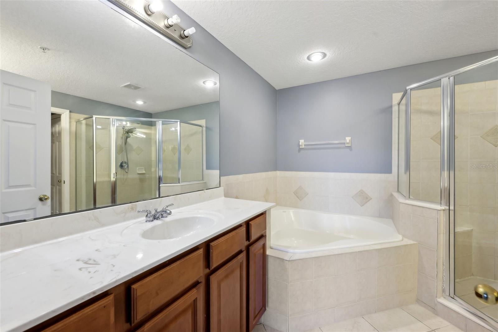 Image 39 of 48 For 585 Cruz Bay Circle