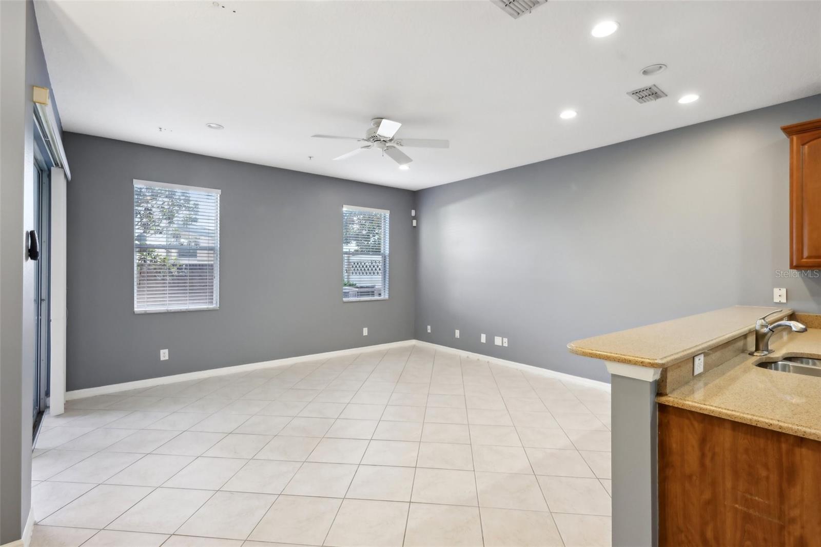 Image 8 of 48 For 585 Cruz Bay Circle